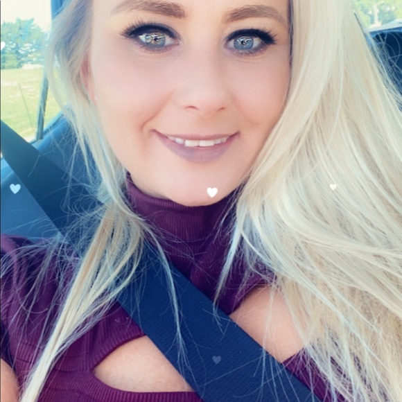 Meet your Posher, ❤️ - Picture 6 of 14